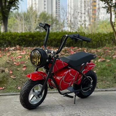 訓練車輪とカスタマイズされた色合いの子供用バイク 250W電気バイク