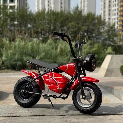 訓練車輪とカスタマイズされた色合いの子供用バイク 250W電気バイク