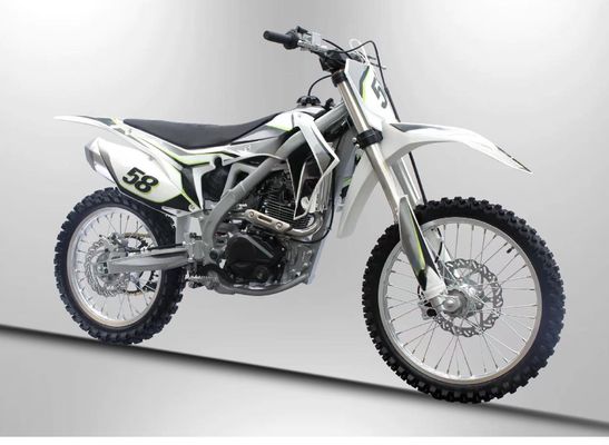200~400cc 排気量 モットクロス 250cc 大輪とDISCブレーキ付き